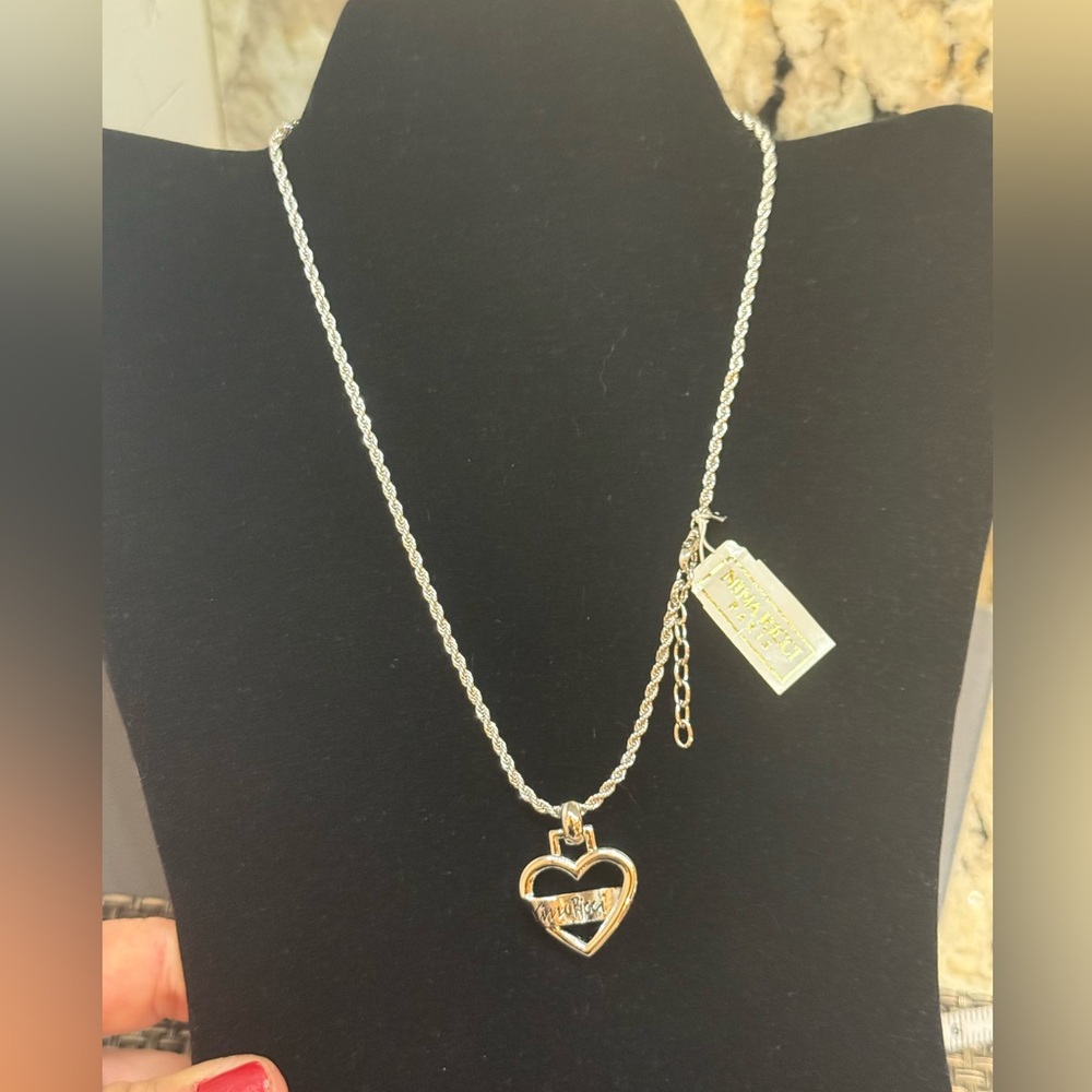 Nina Ricci Silver & Gold Heart Pendant Necklace NWT Luxury Mixed Metal Signatue
